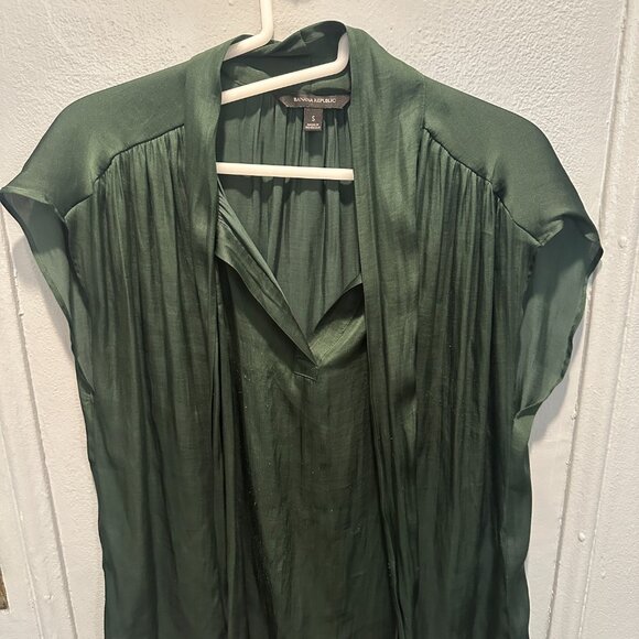 Banana Republic SS Forest Green Tie Front Blouse - Picture 3 of 4